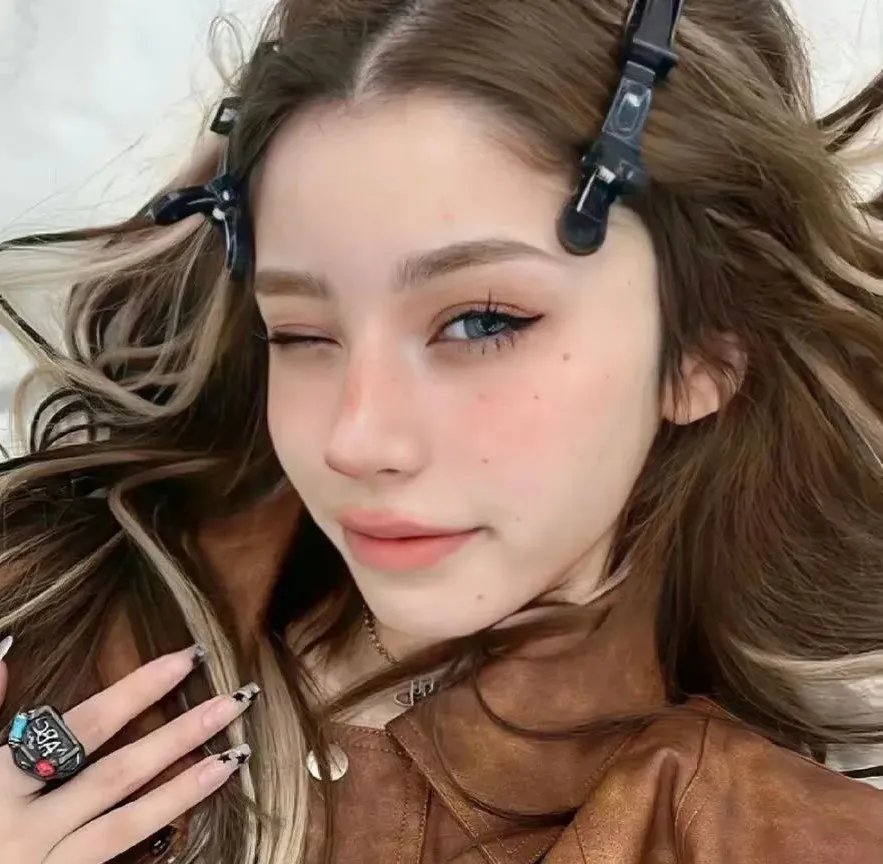 魔幻手机，逆袭天下